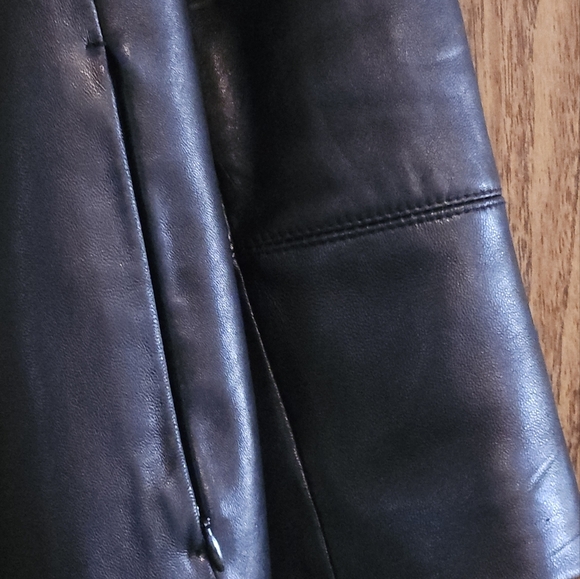 Bod & Christensen Elegant Women's Black Leather Coat Size S-M PtP 18" - Picture 6 of 9